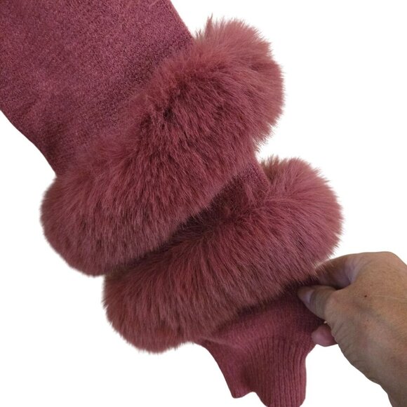 Saks Fifth Avenue Dusty Pink Faux Fur Trim V Neck Sweater Super Soft Size M - Picture 4 of 7